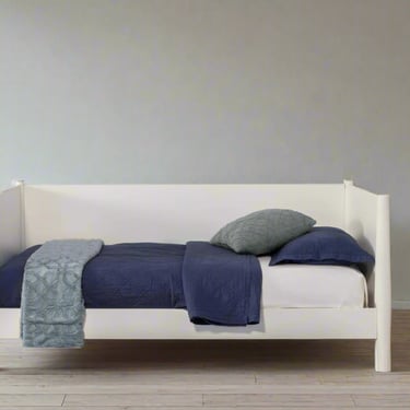 Alpine White Flynn Daybed Sofa Couch 966-W-09T FFE-1041