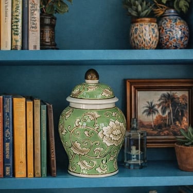 Green Floral Ginger Jar With Raised Lid, decorative pottery, office shelf decor, decorating urn, Classic Chinoiserie Style, grandmillennial 