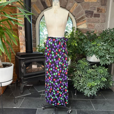 Vintage 1970s Black Floral Maxi Bathing Suit Cover Up Wrap Skirt Rose Marie Reid, Vintage Flower Design Wraparound Skirt 