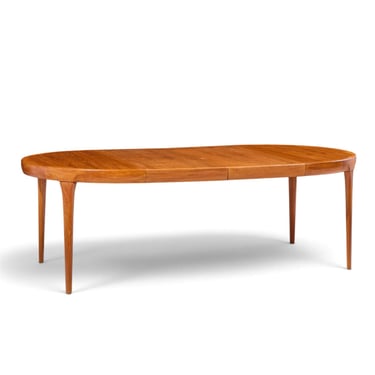 Kofod Larsen for Faarup Møbelfabrik Danish Teak Expanding Dining Table with 2 Leaves 