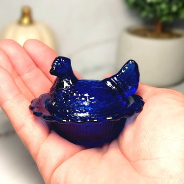 Mini Hen on Nest Chicken Salt Dish, Cobalt Blue Depression Style Glass - Vintage Style, Farmhouse Kitchen Decor, Ring Holder, Farm, Cottage 