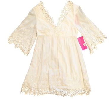 NWT Women's Betsey Johnson White Embroidered Lace Bell Sleeve Mini Dress Size 6