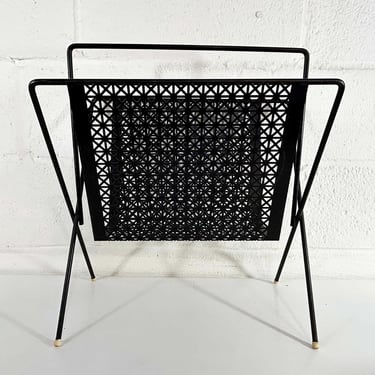 Vintage Magazine Rack Mid Century Black Metal Mesh Book Newspaper Record Holder Mid-Century Wire Holder Basket 1950s 1960s MCM Mad Men 