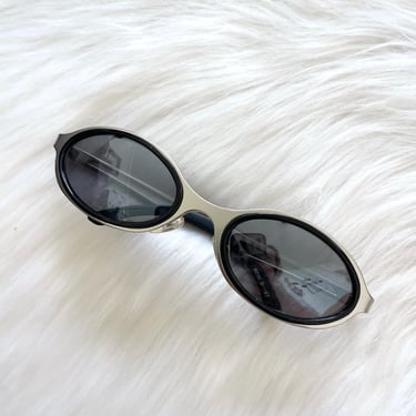Vintage Y2K Silver and Black Oval Sunglasses 