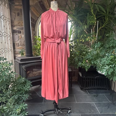 Vintage 1970s Dusty Rose Pink Knit Dress Ayres by E Eysen 