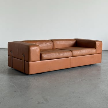 Tito Agnoli for Cinova Daybed Sofa Model 711 in Cognac Leather, 1970s Iconic Italian Design 