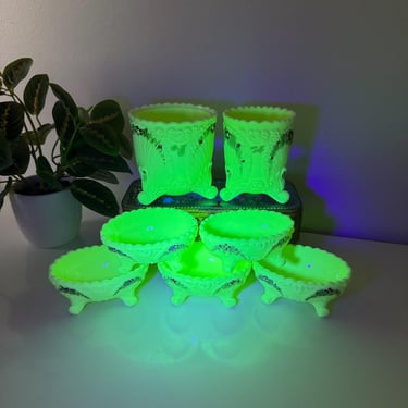 Vintage Northwood Geneva Pattern Shell & Scroll Serving Dish Set - Uranium glow glass 