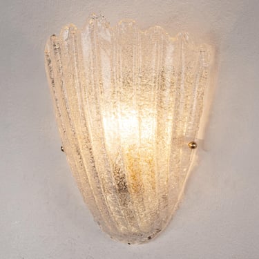 Wall light fixture scalloped Murano Glass, Clear Soft lighting, Italy 