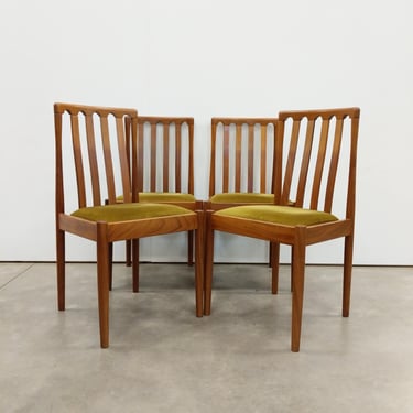 Set of 4 Vintage Mid Century Modern Dining Chairs by Meredew 