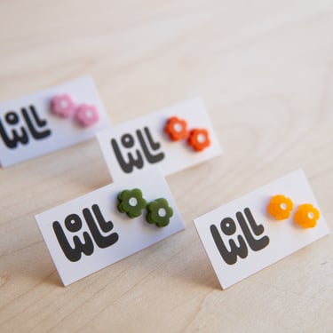 WOLL: Mod Flower Stud Earrings
