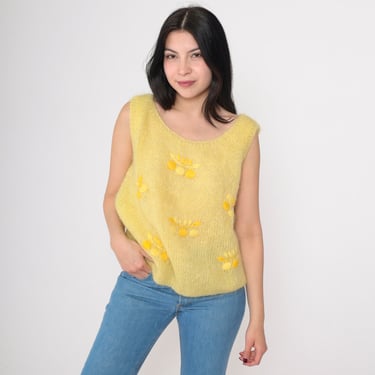 60s Knit Tank Top Light Yellow Embroidered Floral Blouse Retro Sleeveless Shirt Simple Girly Sixties Wool Sweater Vest Vintage 1960s Medium 