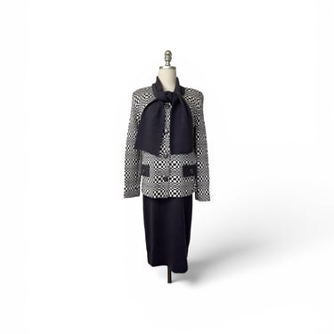 1980s Steve Fabrikant Gray & White Wool Knit Skirt Suit 
