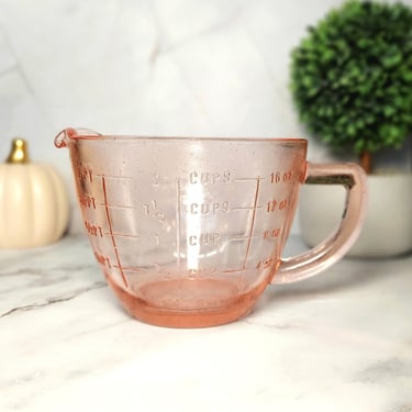 Glass Measuring Cup Mixing Bowl, Pink Amber, 2 Cup - Vintage Style Kitchen, Depression Style, Farmhouse, Retro Cooking, Country Kitchenware 