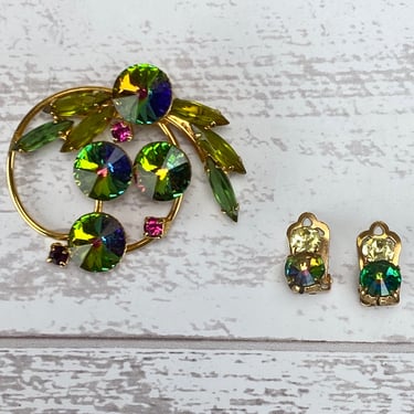 Retro Vintage Pin and Earrings Parure Set Faceted Aurora Borealis Rivoli Watermelon Rhinestone Brooch Pin Earrings Kaleidoscope 