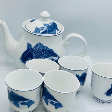 Vintage Koi Fish Blue White Teapot Asian and 5 small Koi Cups Chac-au China- Chip Free 