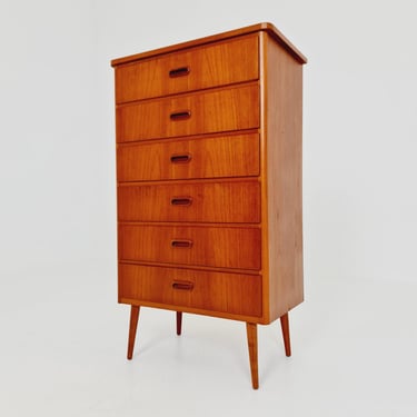 Midcentury danish design chest of drawers / drawer dresser /6 drawers cabinet, 1960s 