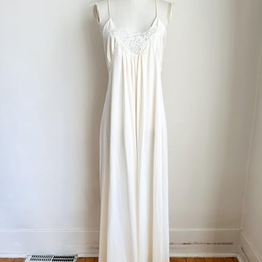 Vintage 1980s Ivory Nightgown / Negligee / Slip Dress / M 