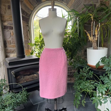 Vintage 1950s Pink Boucle Wool Pencil Skirt Majestic 