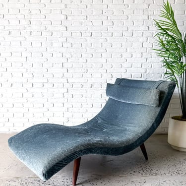 American Designer, Adrian Pearsall, Wave Chaise Lounge Chair