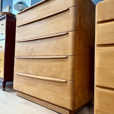 Heywood Wakefield Encore Dresser Model M1522
