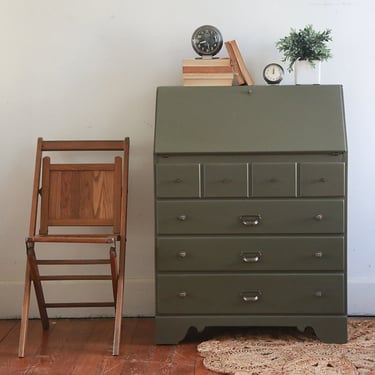 Ethan Allen Secretary in Oakmoss