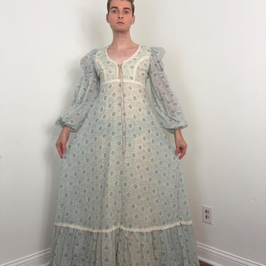 Vintage Gunne Sax Prairie Dress: Floral Print, Balloon Sleeves, Lace Bodice (Size 11) 