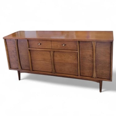 Mid Century Modern Walnut Basset Credenza/ Dresser 