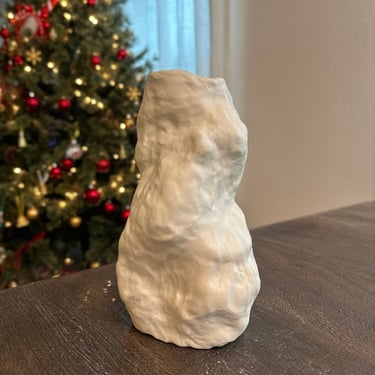 Contemporary Sculptural Vase | Abstract Art | Porcelain | Flower Arrangement | Minimalistic 