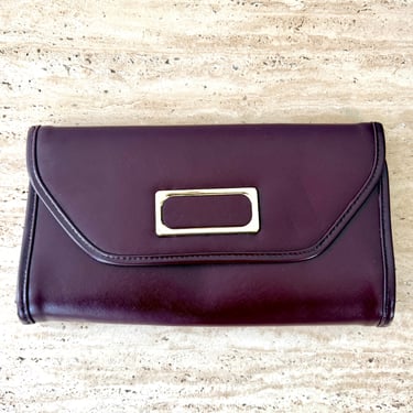 Vintage Wine Clutch