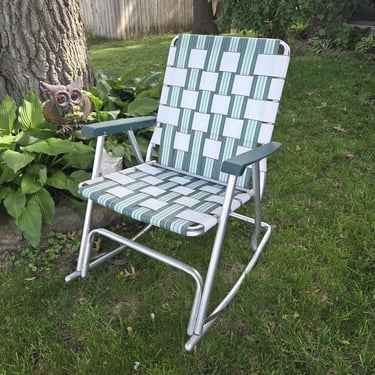 Vintage Green and White Strap Folding Rocking Garden/Lawn Lounge Chair 