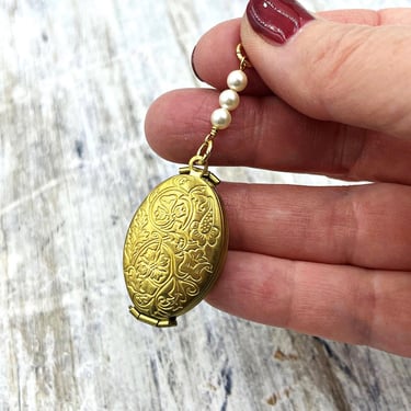 Folding Wedding Bouquet Locket With Pearls,  Gold Floral 4 Photo Necklace, Gift for Bride 