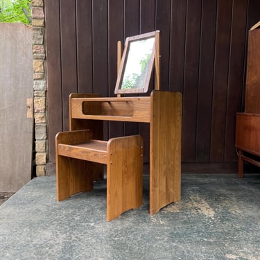 Vintage Oak Vanity Stool Mirror Mid-Century Danish/American Modern 1970s 