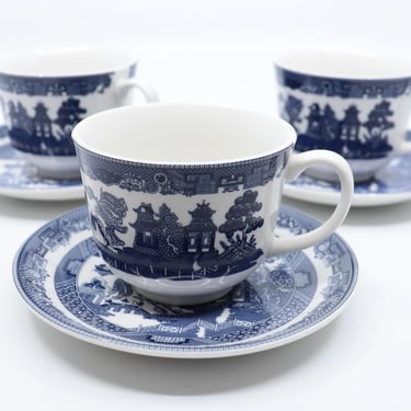 Vintage Johnson Brothers Blue Willow Cups & Saucers (Set of 3) 