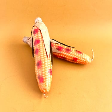 THANKSGIVING CORN CANDLES, Vintage Corncob Candle Pair, 1970s Holiday Decor, Realistic Autumn Decor, 9