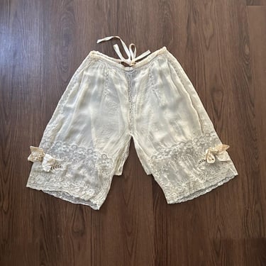 Antique silk bloomers . silk chiffon and lace lingerie . size xs to medium 