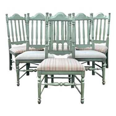 Broyhill William & Mary Bannister Back Dining Chairs. - Set of 6. Seats Need Recovering 