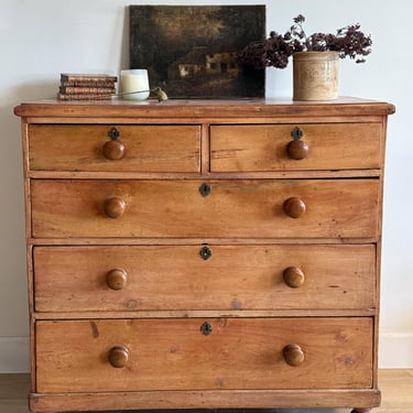 Antique English Pine Dresser/Chest of Drawers 