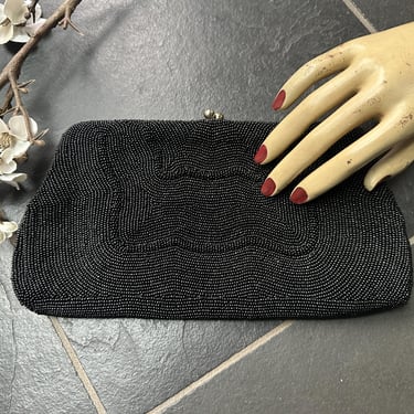 Vintage 1970s Large Black Glass Beaded Clutch or Handle Silver Kiss Lock Clasp 