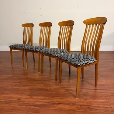JL Moller Model 40 Cherry Dining Chairs Set of 4