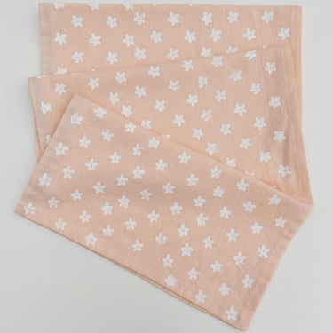 hand block printed table runner. white mini floral on blush pink. boho decor. linen. dinner party decor. autumn fall girly cute flowers 