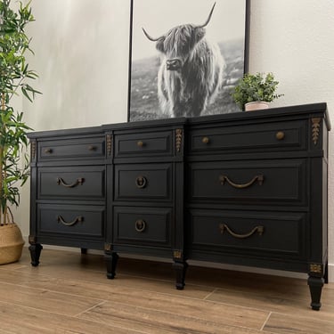Vintage Italian Provincial Dresser Credenza by Drexel *Local Pick Up Only 