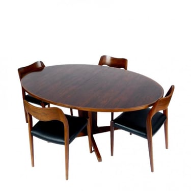 Oval Rosewood Dining Table with Extensions