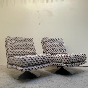 Pair of Milo Baughman for Thayer Coggin Steve Spinner Armless Swivel Lounge Chairs 