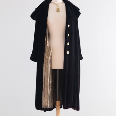 DECADENT Vintage Black Velvet Opera Coat Lined in Gold Lame / SM