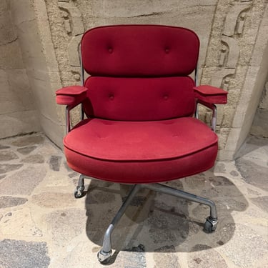 Eames Executive Chair Time-Life Lobby Chair Herman Miller Mid Century 
