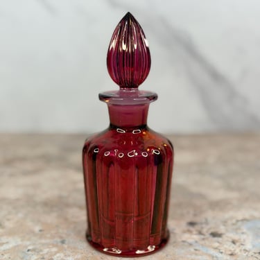 Vintage Ruby Red Fluted Glass Decanter with Stopper (Small Barware) 