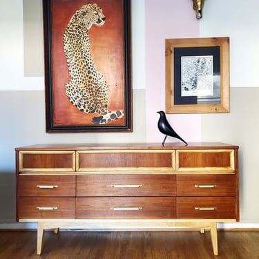 Shipping not free * Mid century modern dresser 