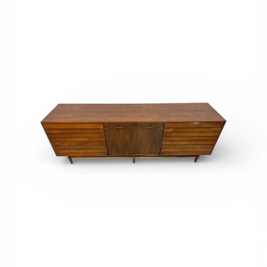Mid-Century Modern American of Martinsville Dania Walnut Dresser 