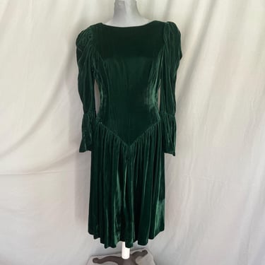 Green velvet 80s prom dress with butt bow, medium-large 1980s bridesmaid dress with satin trim and basque waist 