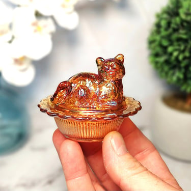 Amber Carnival Glass Mini Cat on Nest Basket Salt Dish, Depression Style Kitten - Vintage Style, Farmhouse Kitchen Decor, Ring Holder 